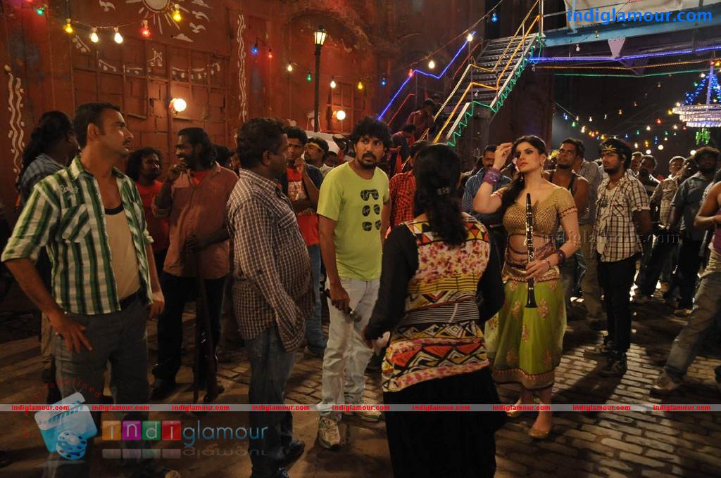 Naan Rajavaga Pogiren Movie hd photo