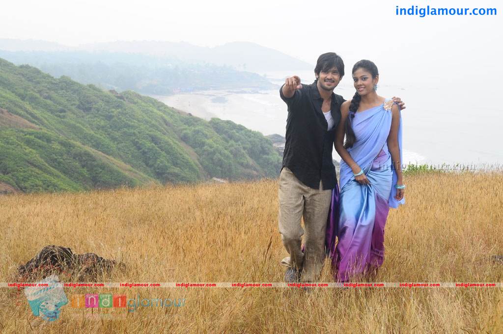 Naan Rajavaga Pogiren Movie hd photo