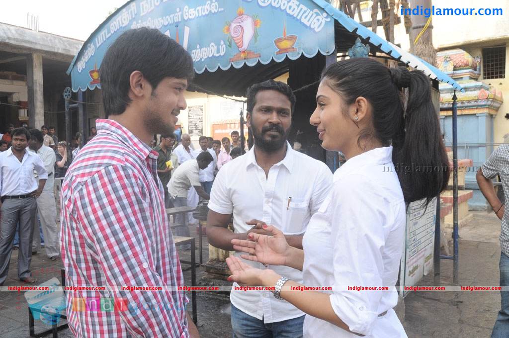 Naan Rajavaga Pogiren Movie hd photo