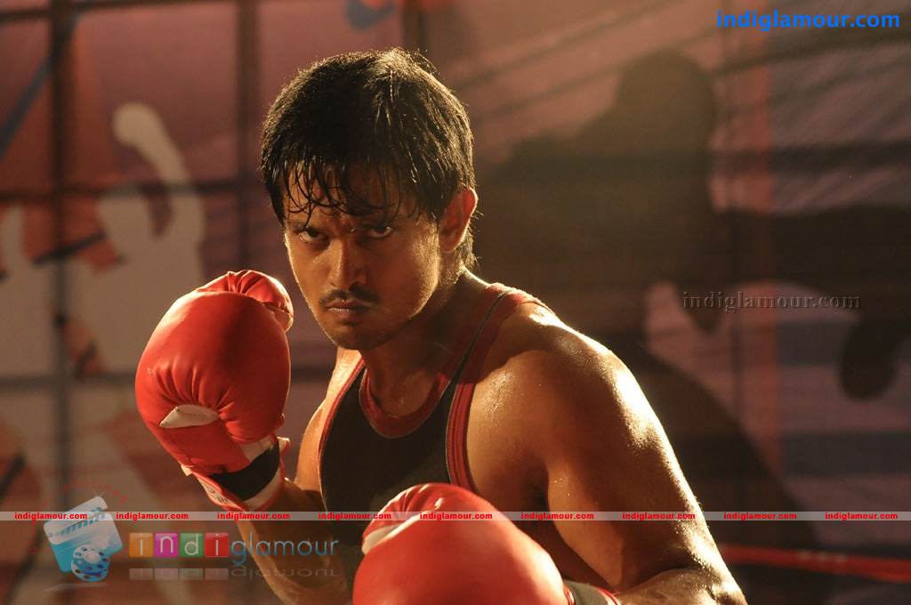Naan Rajavaga Pogiren Movie hd photo