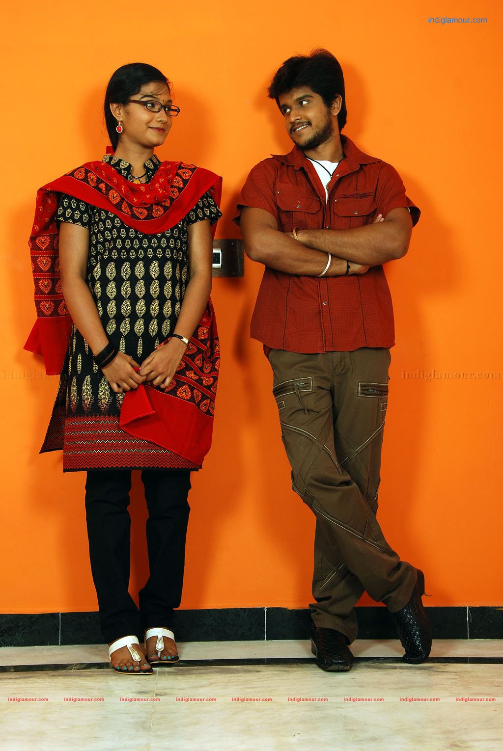 Aayiram Muthangaludan Thenmozhi Movie hd photo