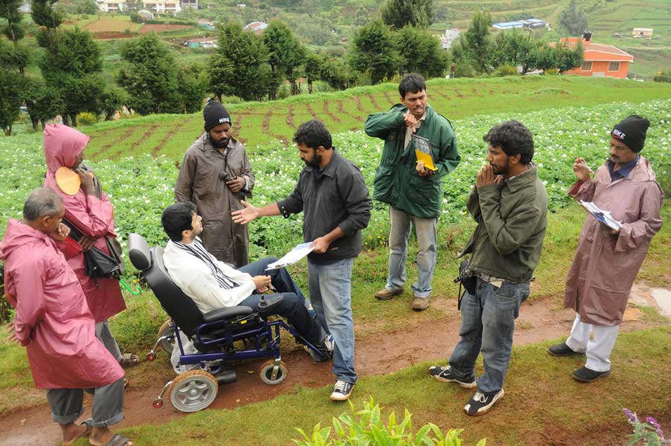Vinmeengal Movie hd photo