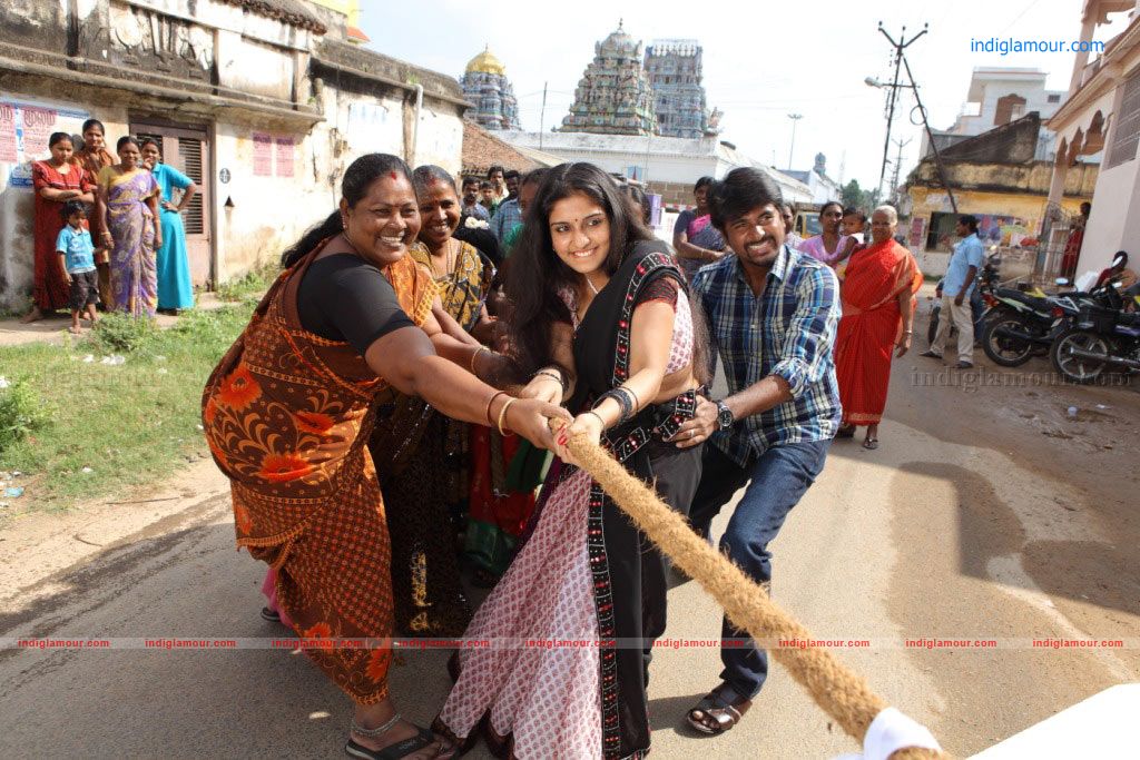 Manam Kothi Paravai Movie hd photo