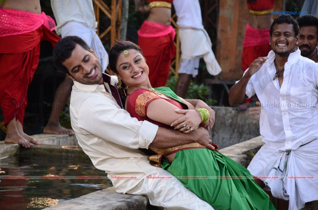 Oru Nadigayin Vakku Moolam Movie hd photo