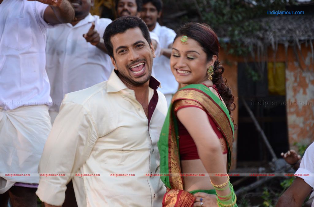Oru Nadigayin Vakku Moolam Movie hd photo