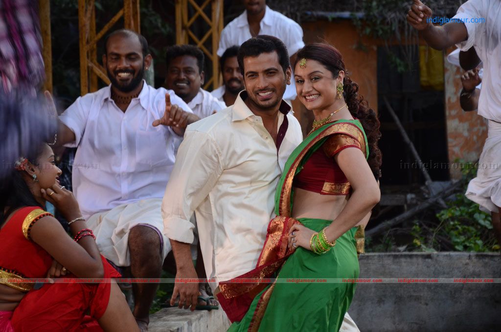 Oru Nadigayin Vakku Moolam Movie hd photo