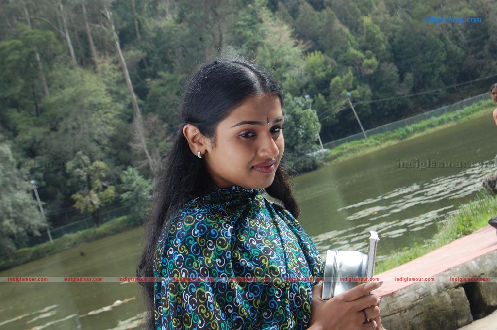 Kaadhal Paadhai Movie hd photo