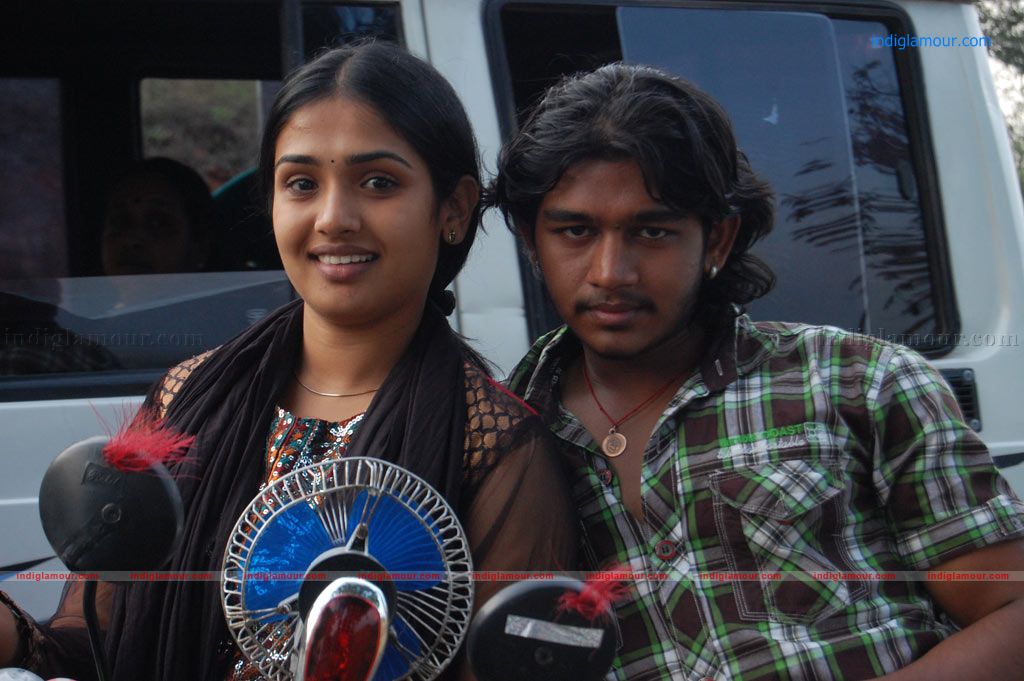 Kaadhal Paadhai Movie hd photo