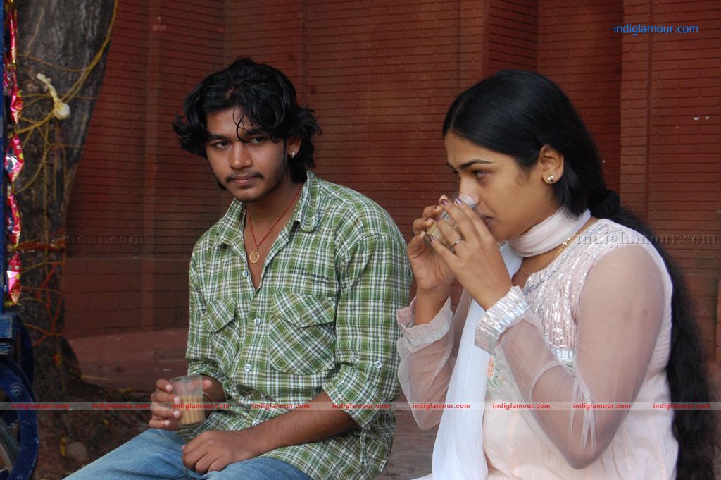 Kaadhal Paadhai Movie hd photo
