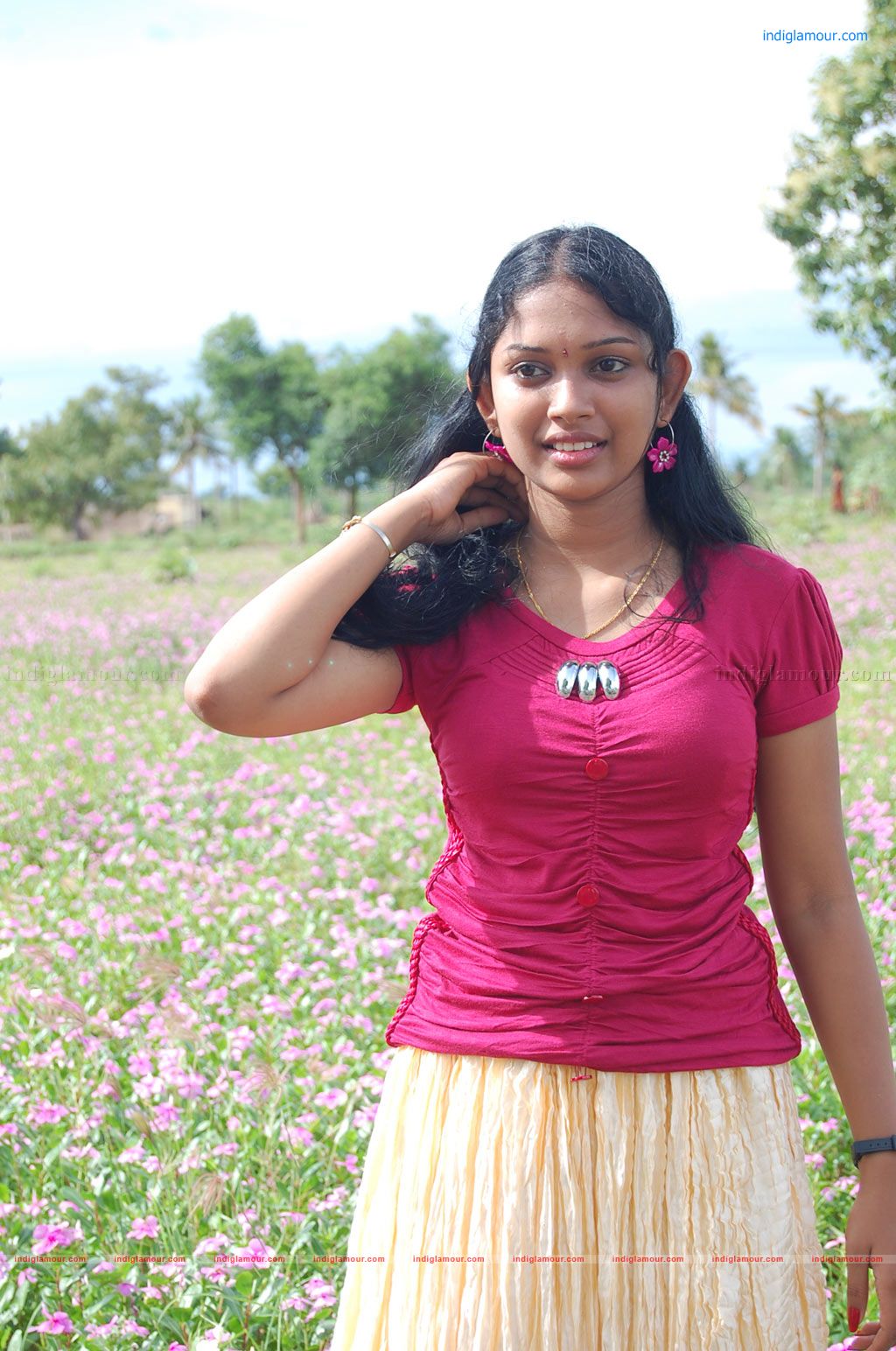 Nila Meethu Kadhal Tamil Movie Images Pictures Photos Stills #185442.