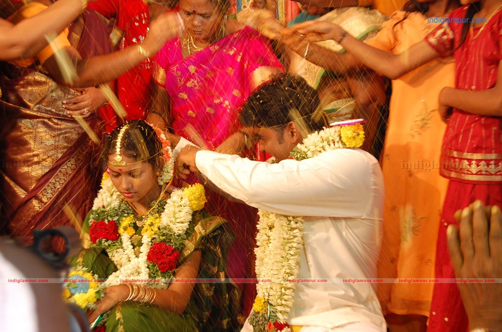 Nila Meethu Kadhal Movie hd photo