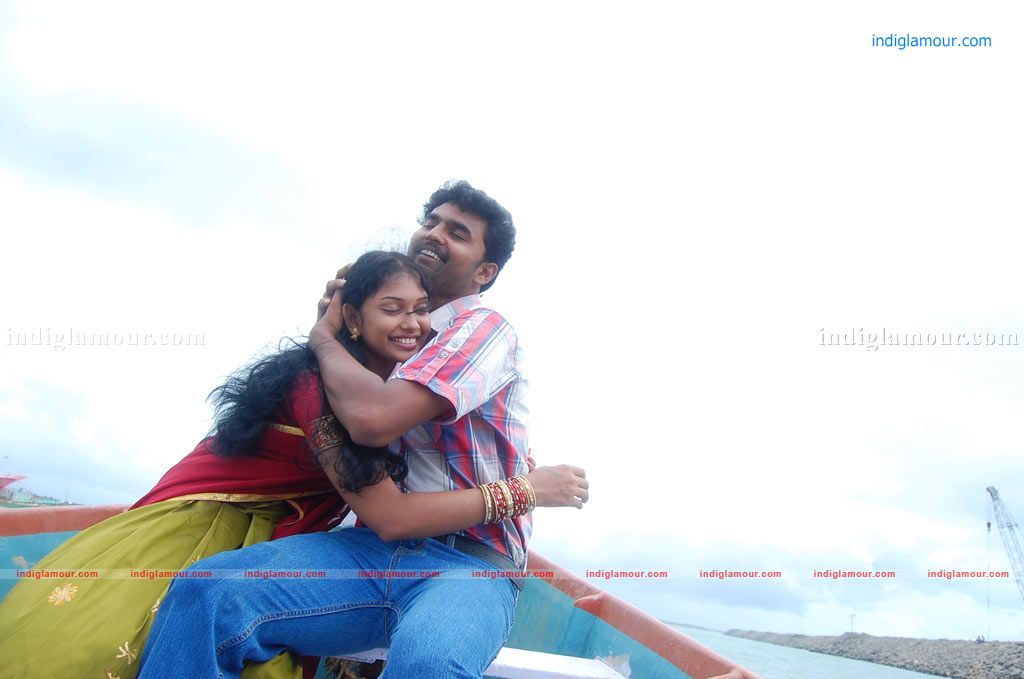 Nila Meethu Kadhal Movie hd photo