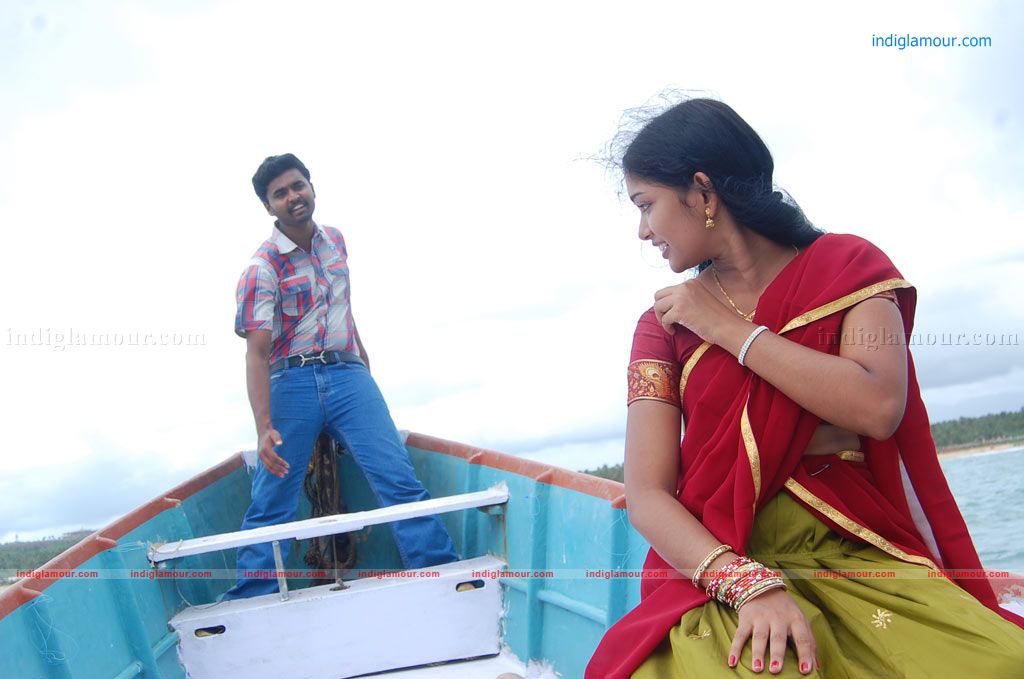 Nila Meethu Kadhal Movie hd photo