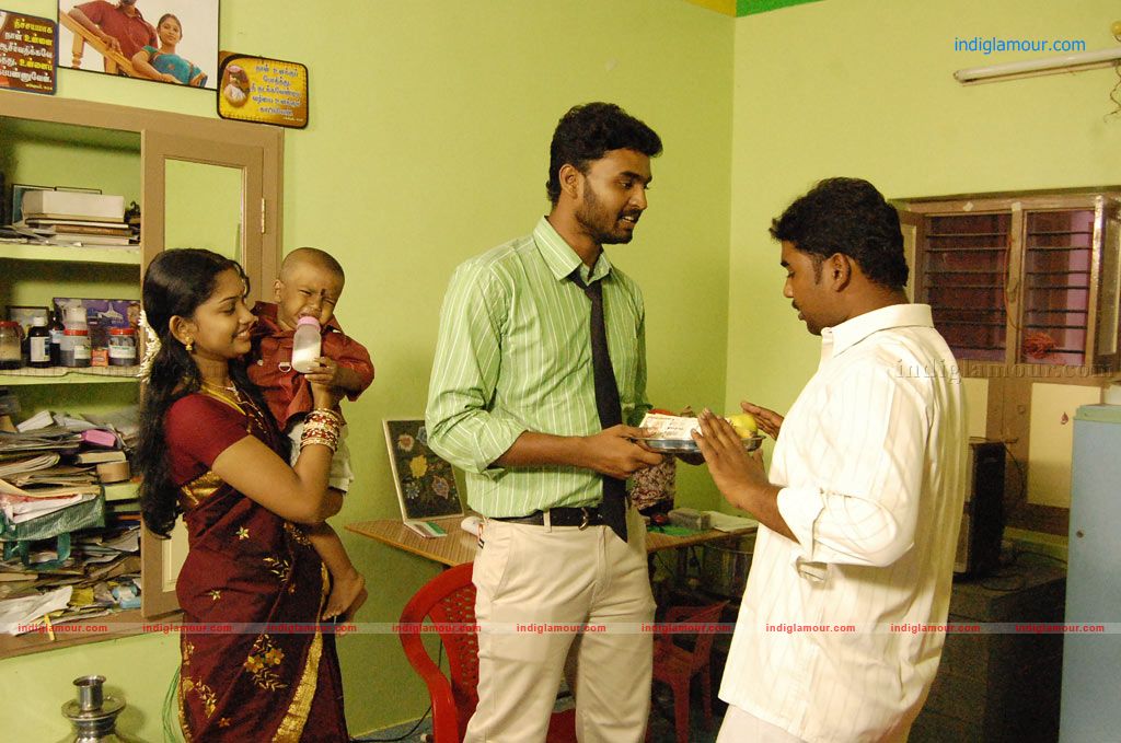 Nila Meethu Kadhal Movie hd photo