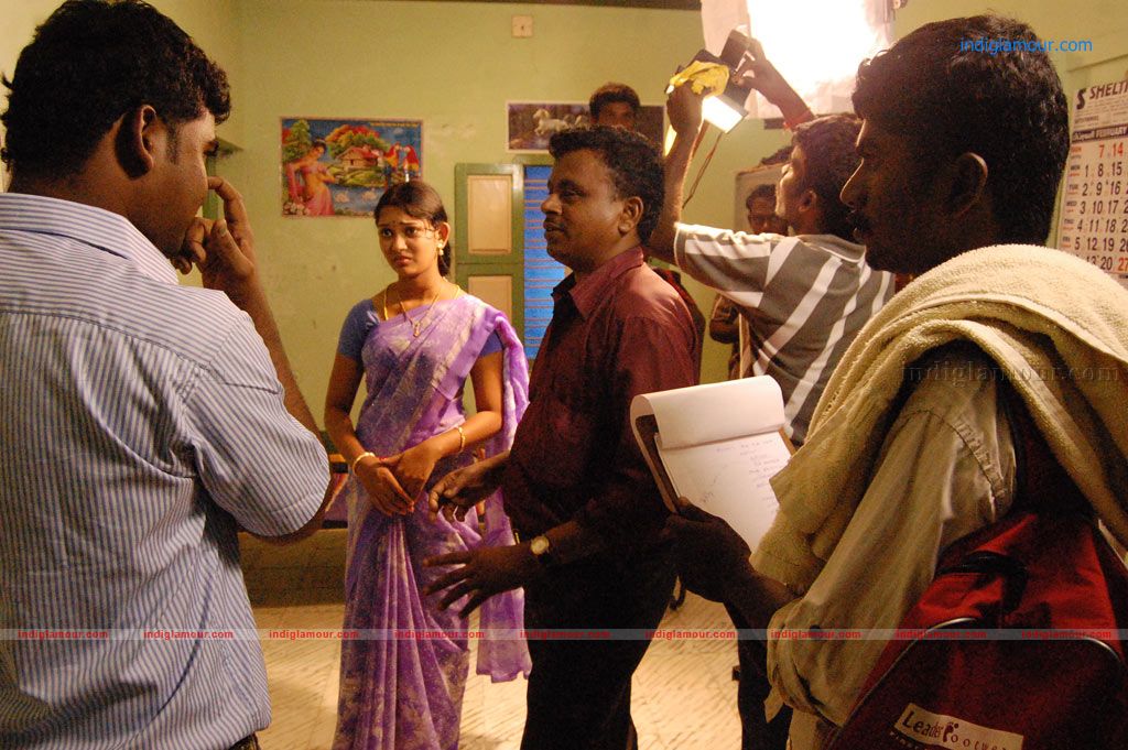 Nila Meethu Kadhal Movie hd photo