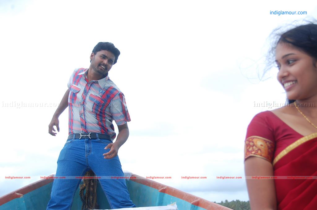 Nila Meethu Kadhal Movie hd photo