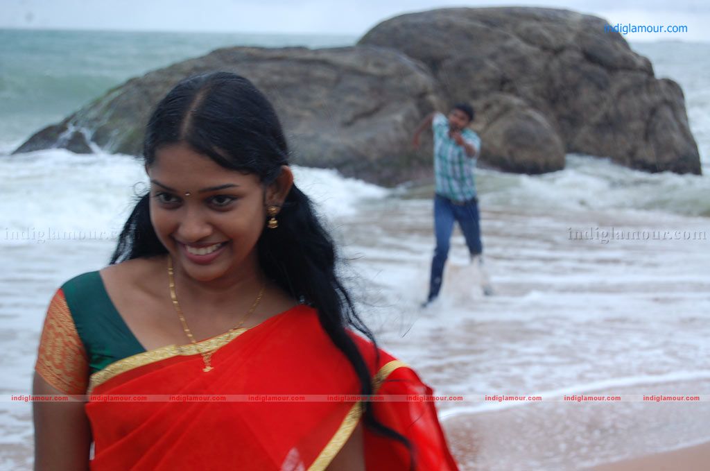 Nila Meethu Kadhal Movie hd photo