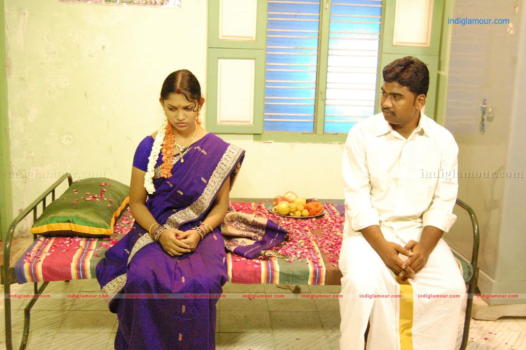 Nila Meethu Kadhal Movie hd photo
