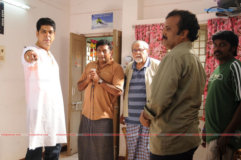 Dhoni Movie hd photo