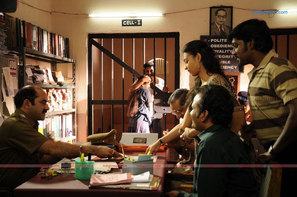 Dhoni Movie hd photo