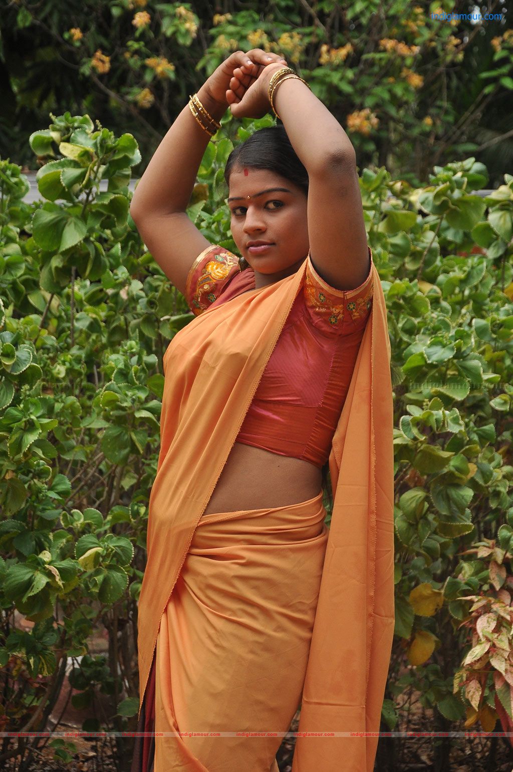 Selathuponnu Movie hd photo