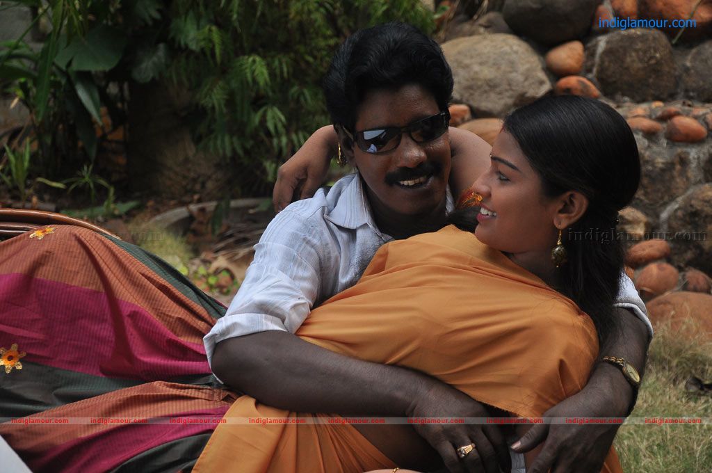 Selathuponnu Movie hd photo