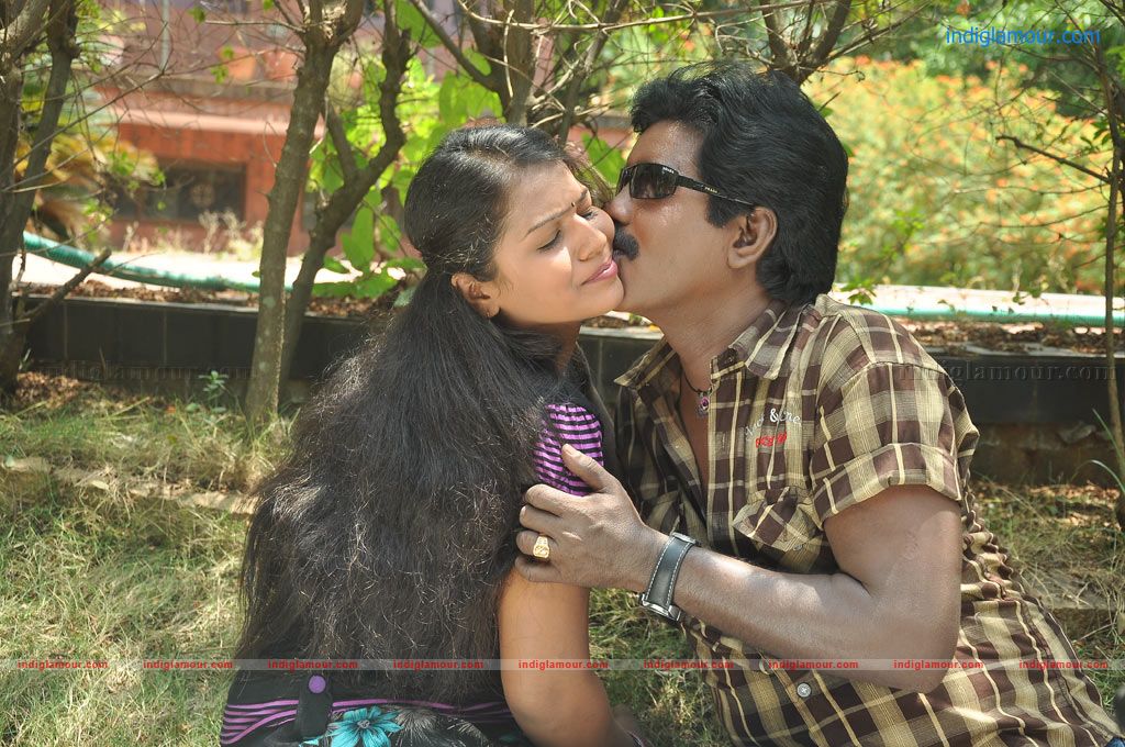 Selathuponnu Movie hd photo
