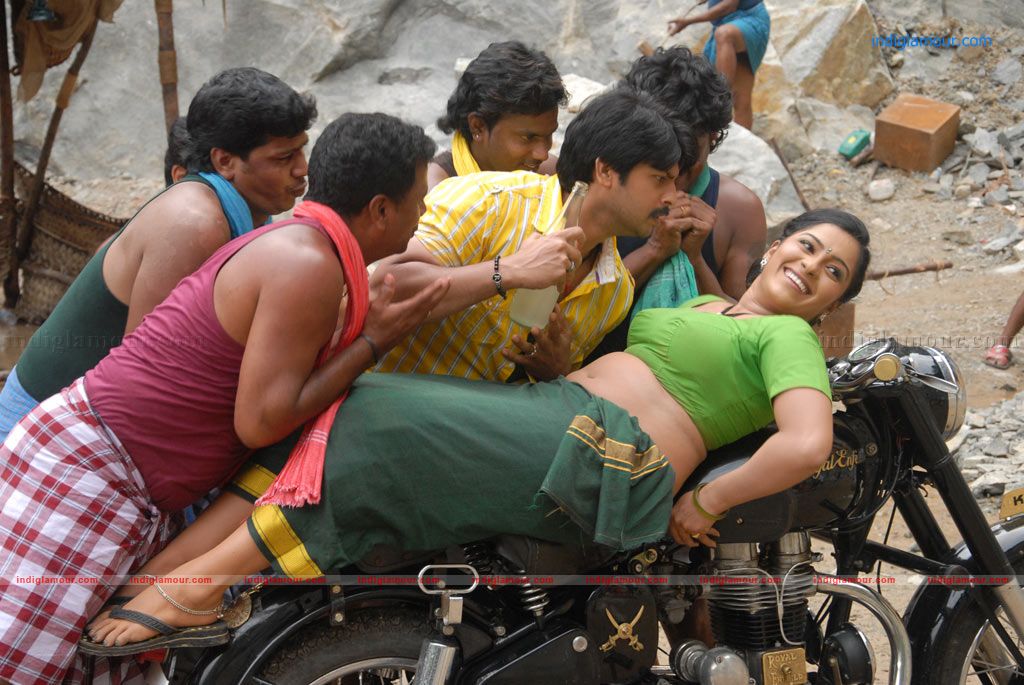 Chatriyavamsam Movie hd photo