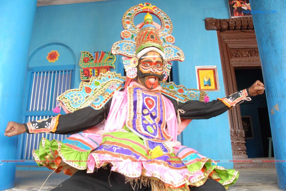 Dharani Movie hd photo