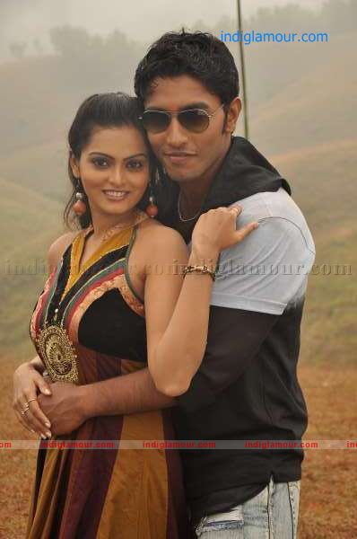 Puthumukhangal Thevai Movie hd photo