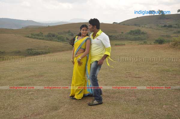 Puthumukhangal Thevai Movie hd photo