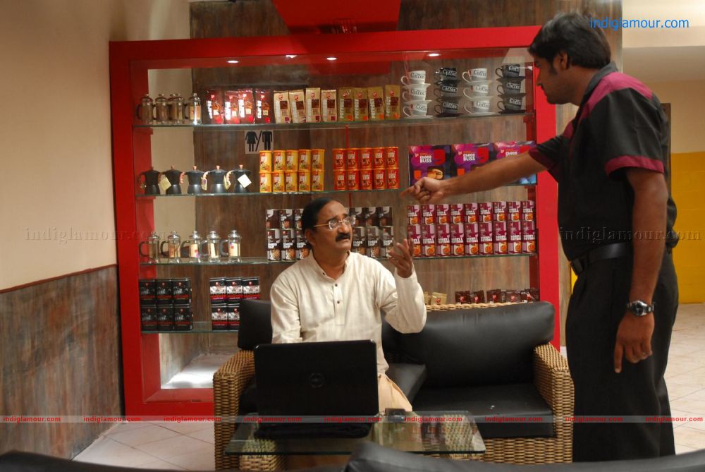 Maalai Pozhudhin Mayakathile Movie hd photo
