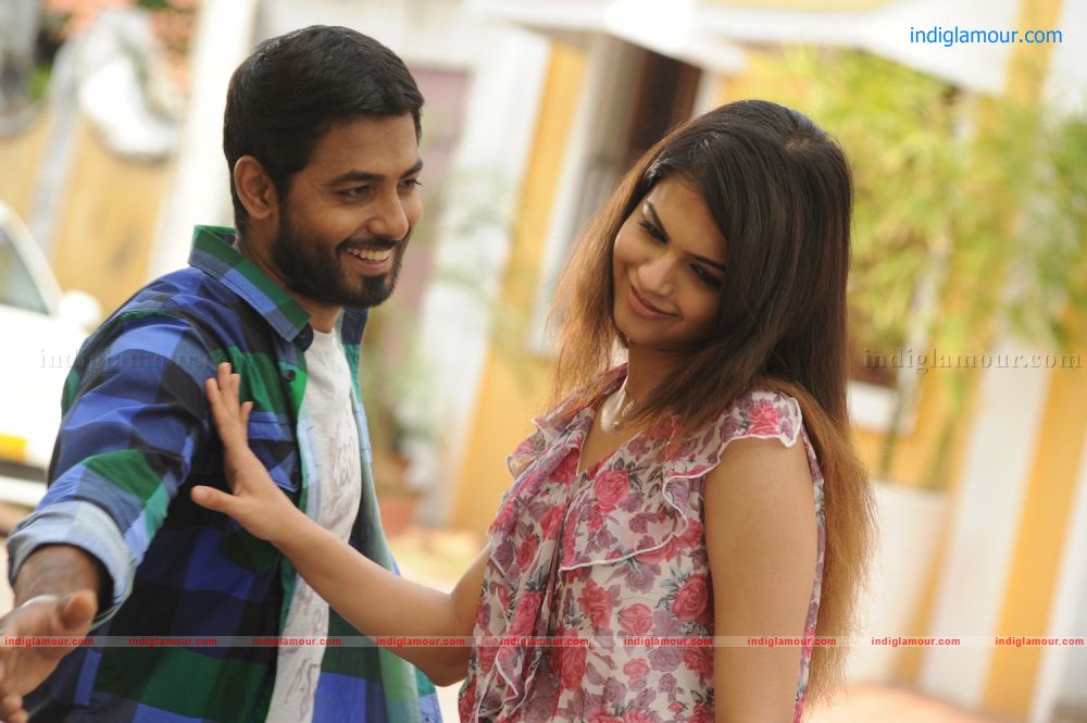 Maalai Pozhudhin Mayakathile Movie hd photo