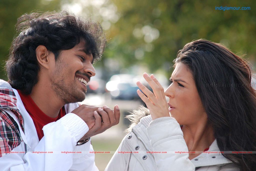 Kadhale Ennai Kadhali Movie hd photo