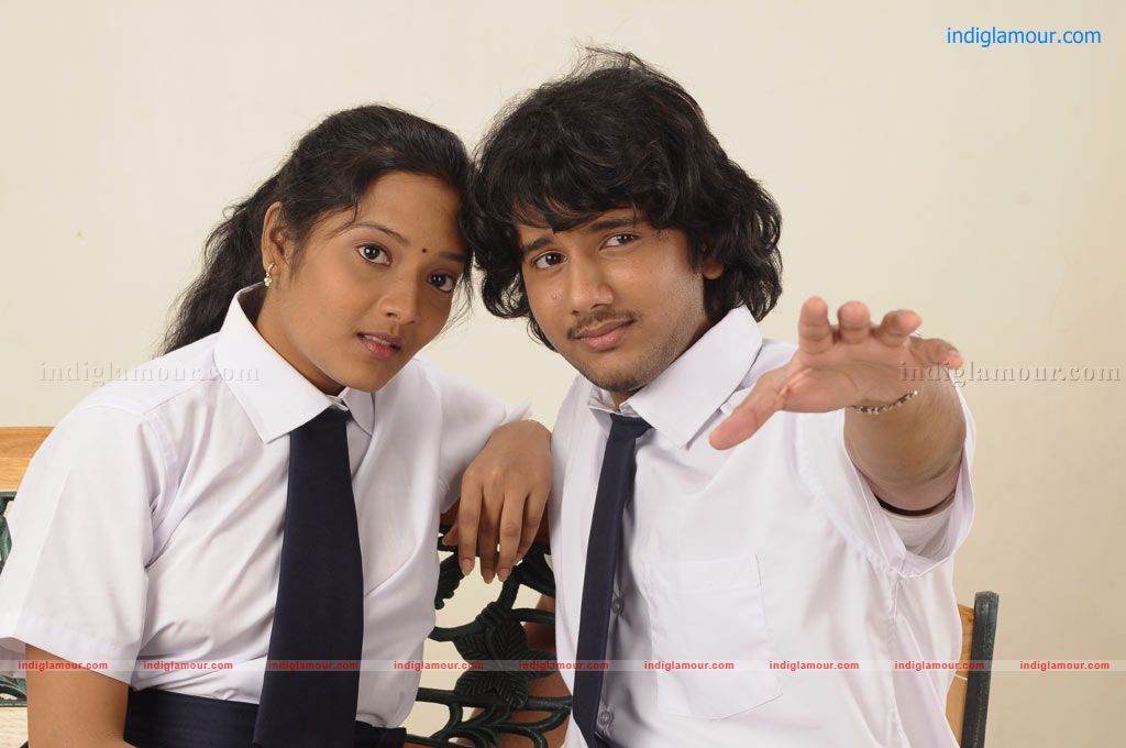 Naanum En Jamunavum Movie hd photo
