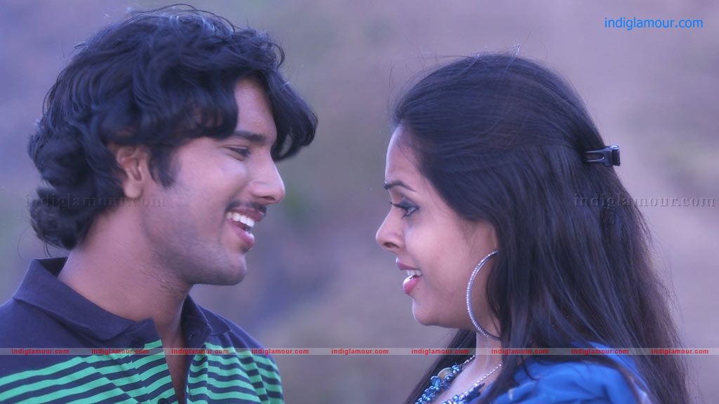 Naanum En Jamunavum Movie hd photo