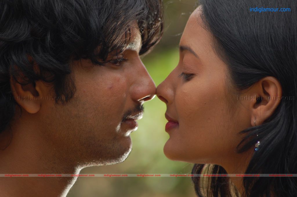 Naanum En Jamunavum Movie hd photo