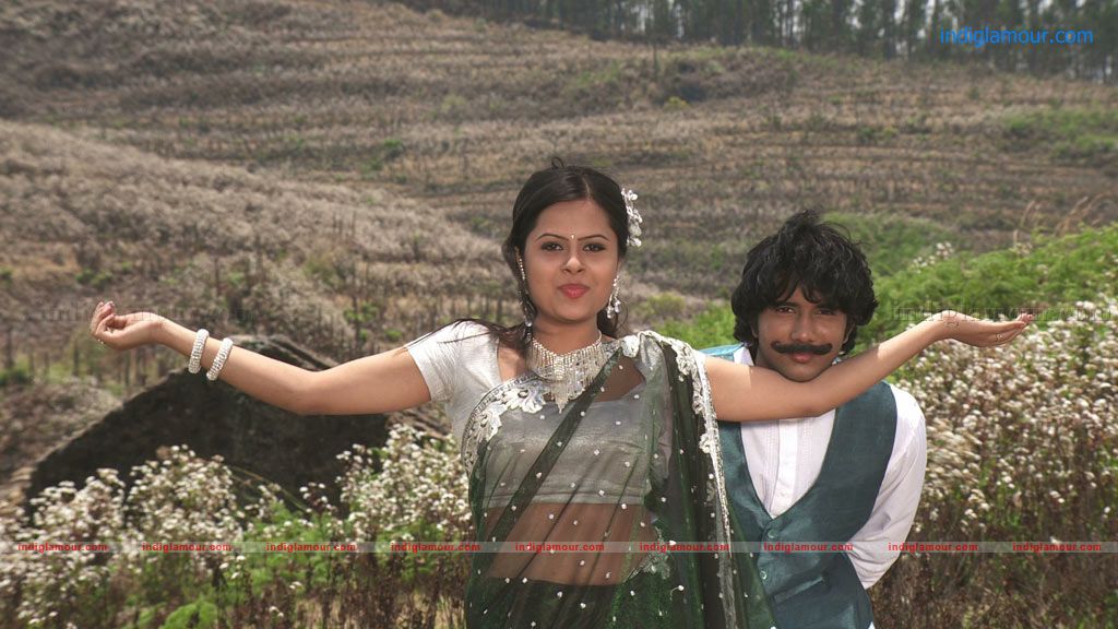 Naanum En Jamunavum Movie hd photo