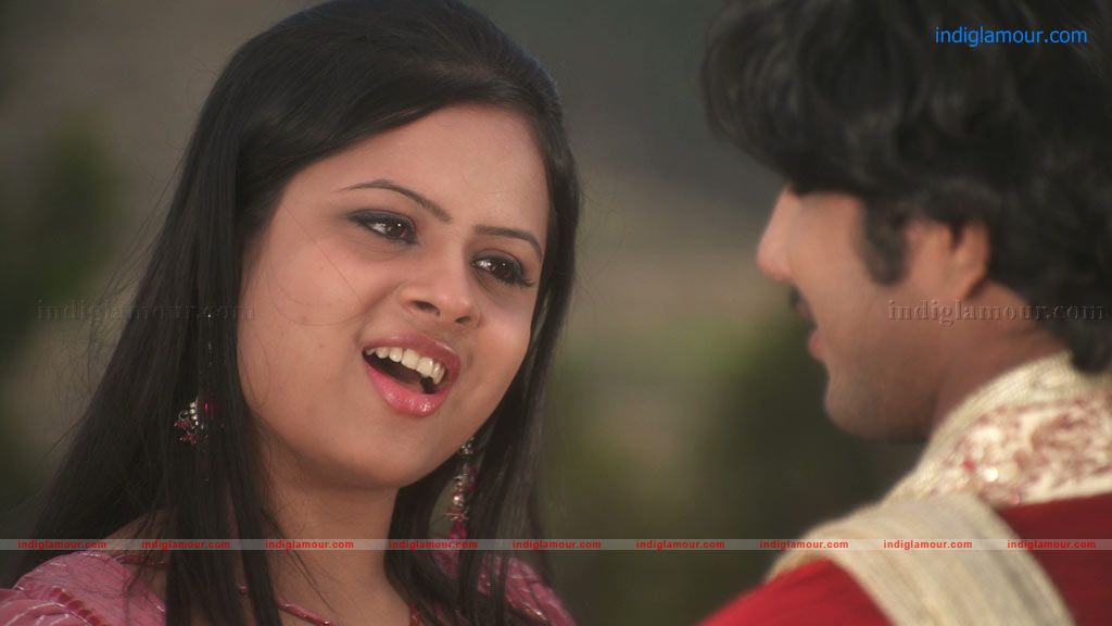 Naanum En Jamunavum Movie hd photo