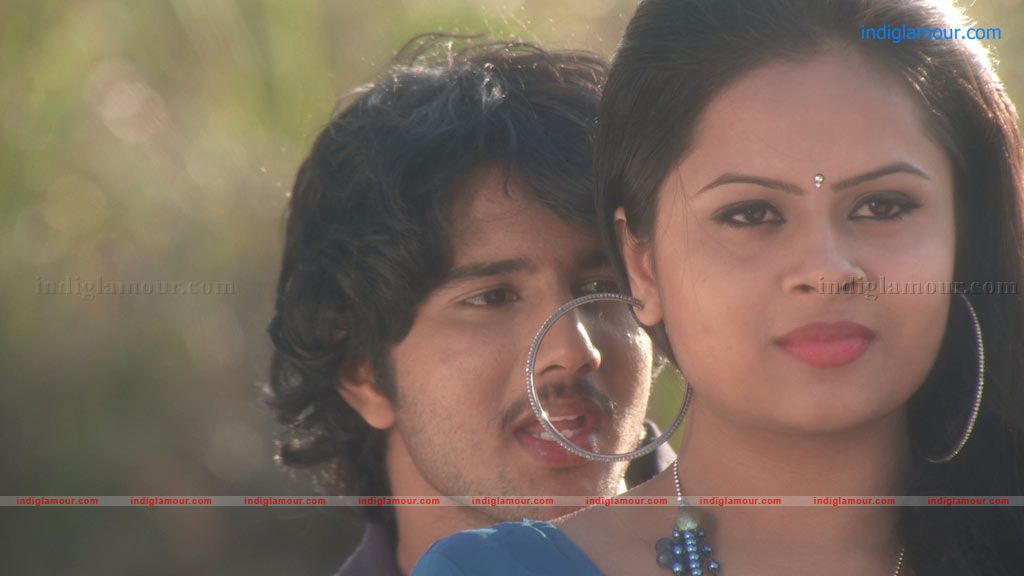 Naanum En Jamunavum Movie hd photo