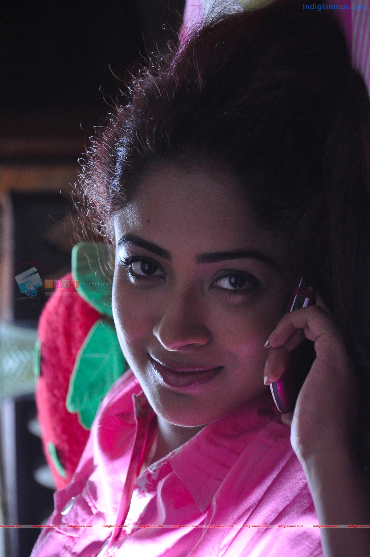 Konjam Koffee Konjam Kaadhal Movie hd photo