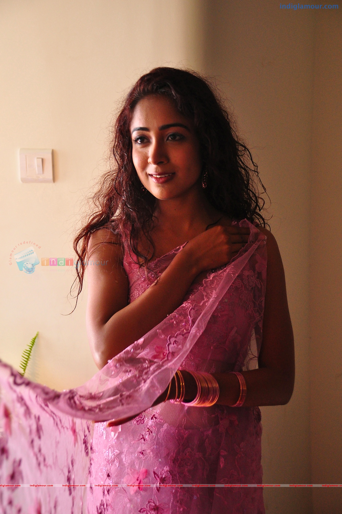 Konjam Koffee Konjam Kaadhal Movie hd photo