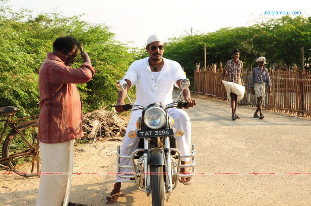 Neer Paravai Movie hd photo