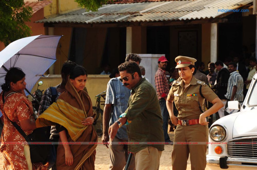 Neer Paravai Movie hd photo