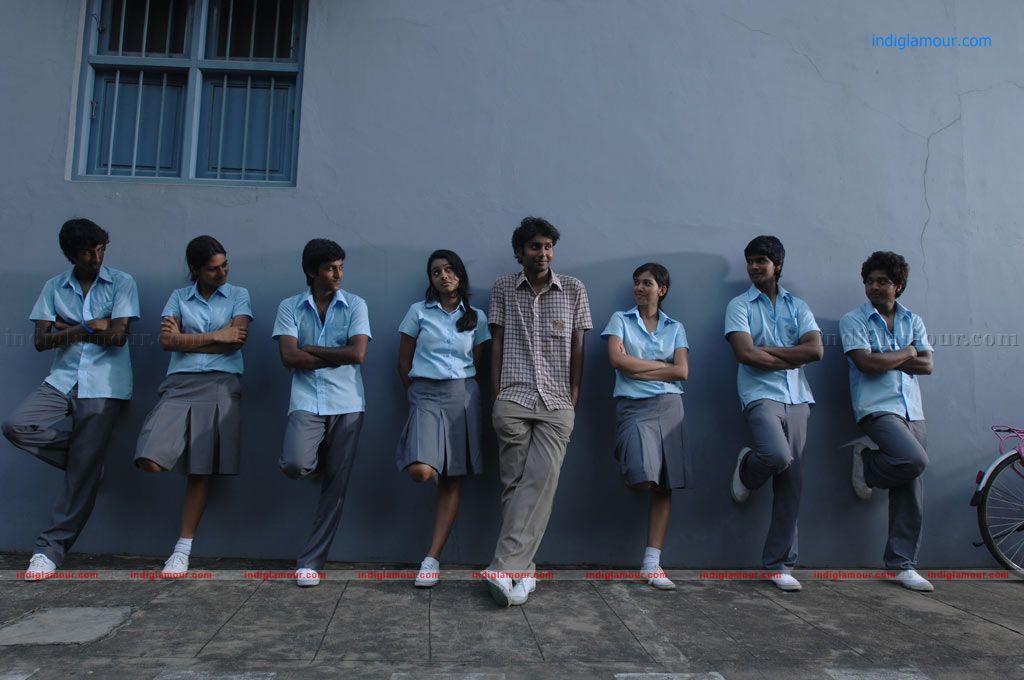 Ponmaalai Pozhudhu Movie hd photo