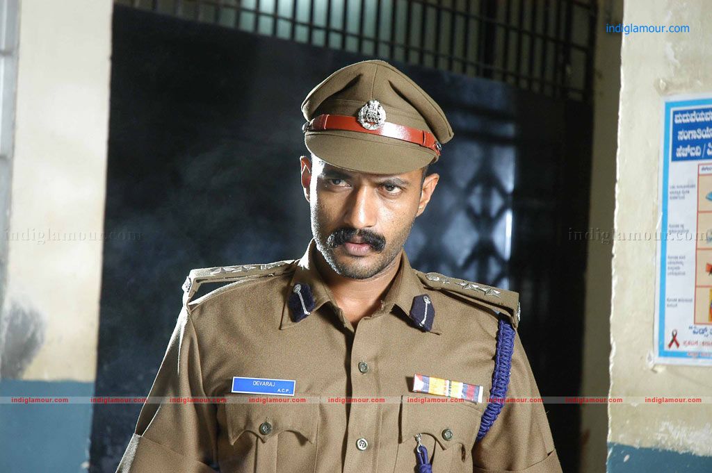 Koruku Pettai Coolie Movie hd photo