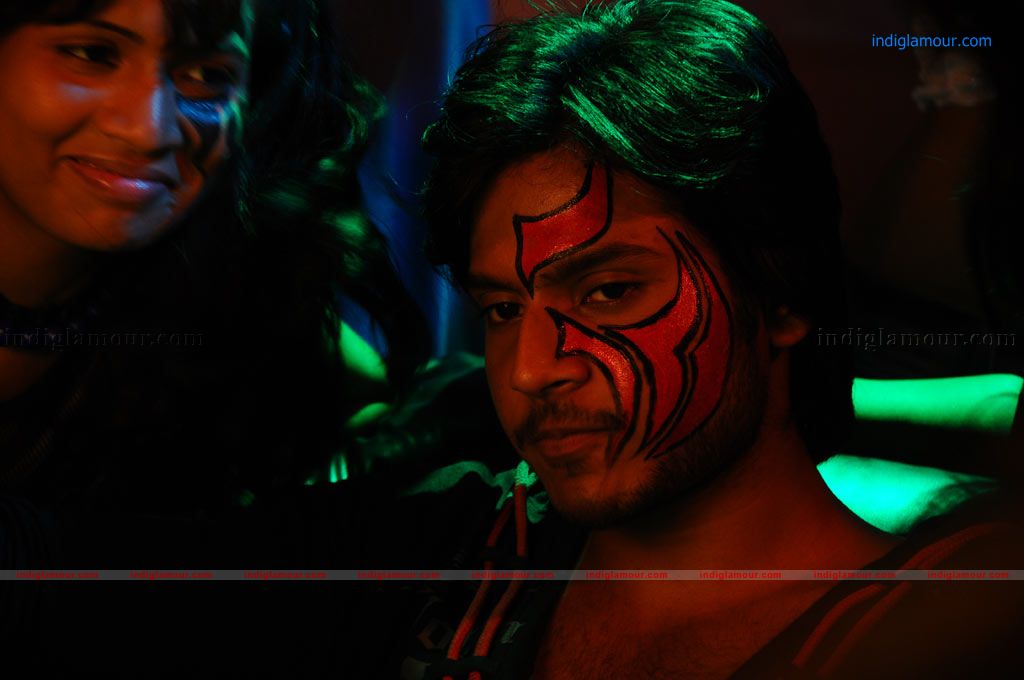 Padhavi Movie hd photo