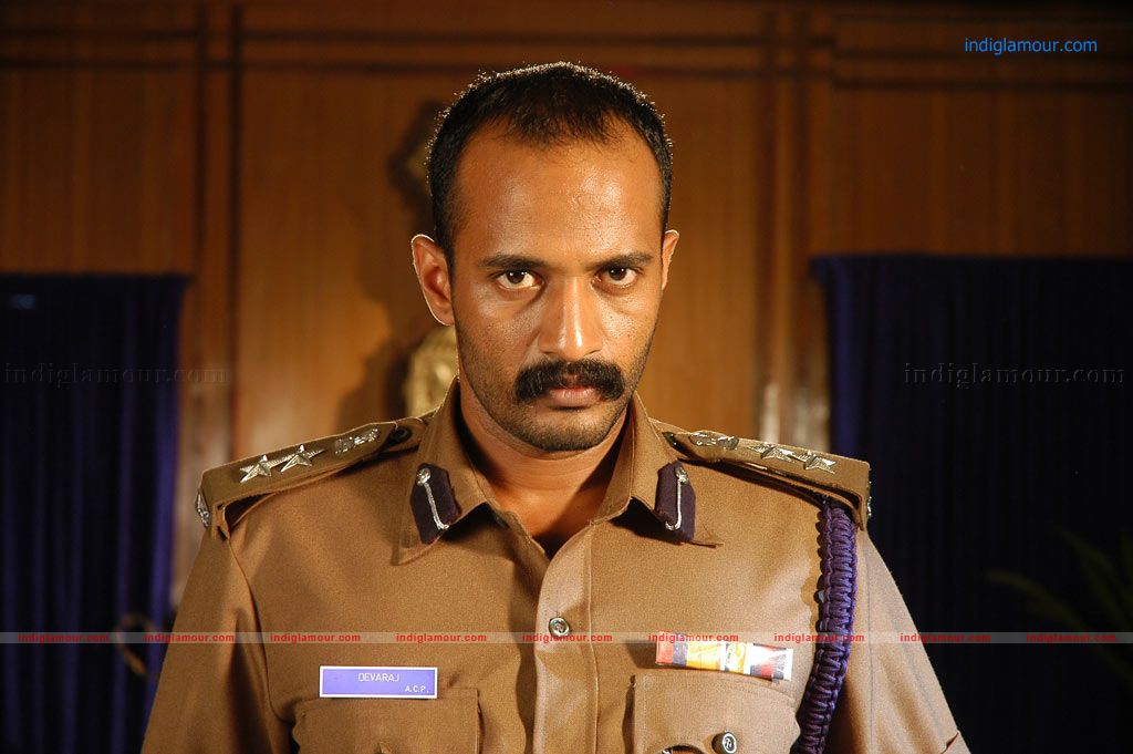 Koruku Pettai Coolie Movie hd photo