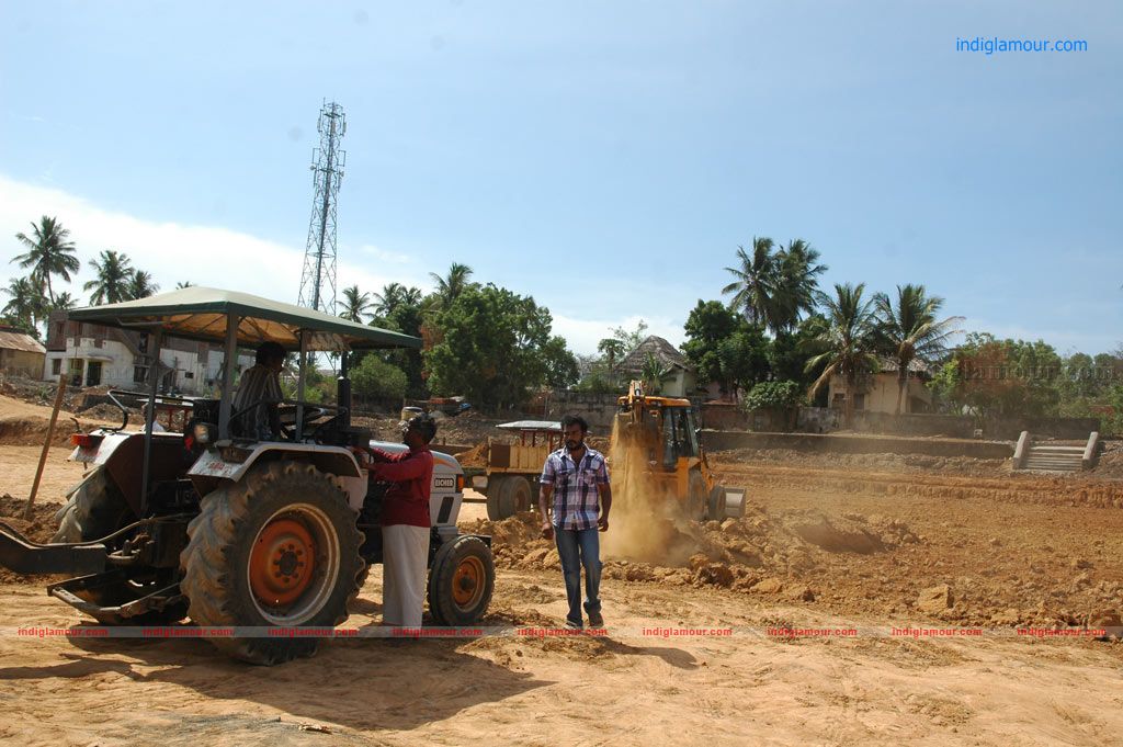 Mudhal Thagaval Arikkai Movie hd photo