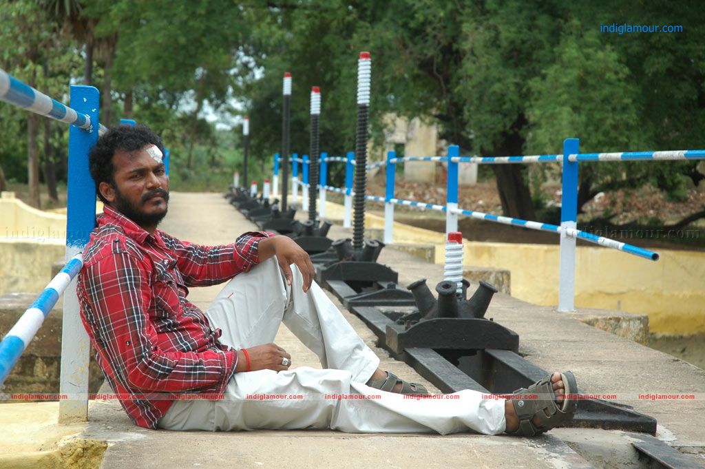 Mudhal Thagaval Arikkai Movie hd photo